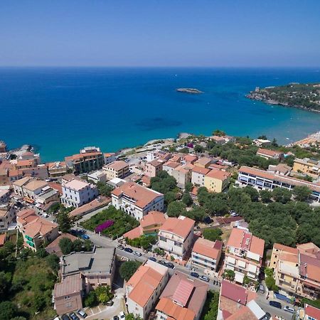 Hotel Delfino Marina di Camerota Exterior foto