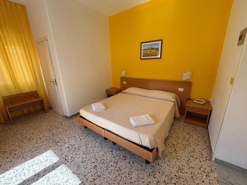 Hotel Delfino Marina di Camerota Exterior foto